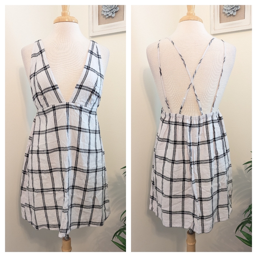 Urban Outfitters Breezy Plaid Plunging Linen Mini Dress White Black Large